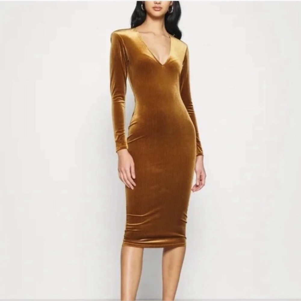 NWOT‎ Good American Copper Ribbed Velvet Deep V Neck Midi Dress, Size 2/M